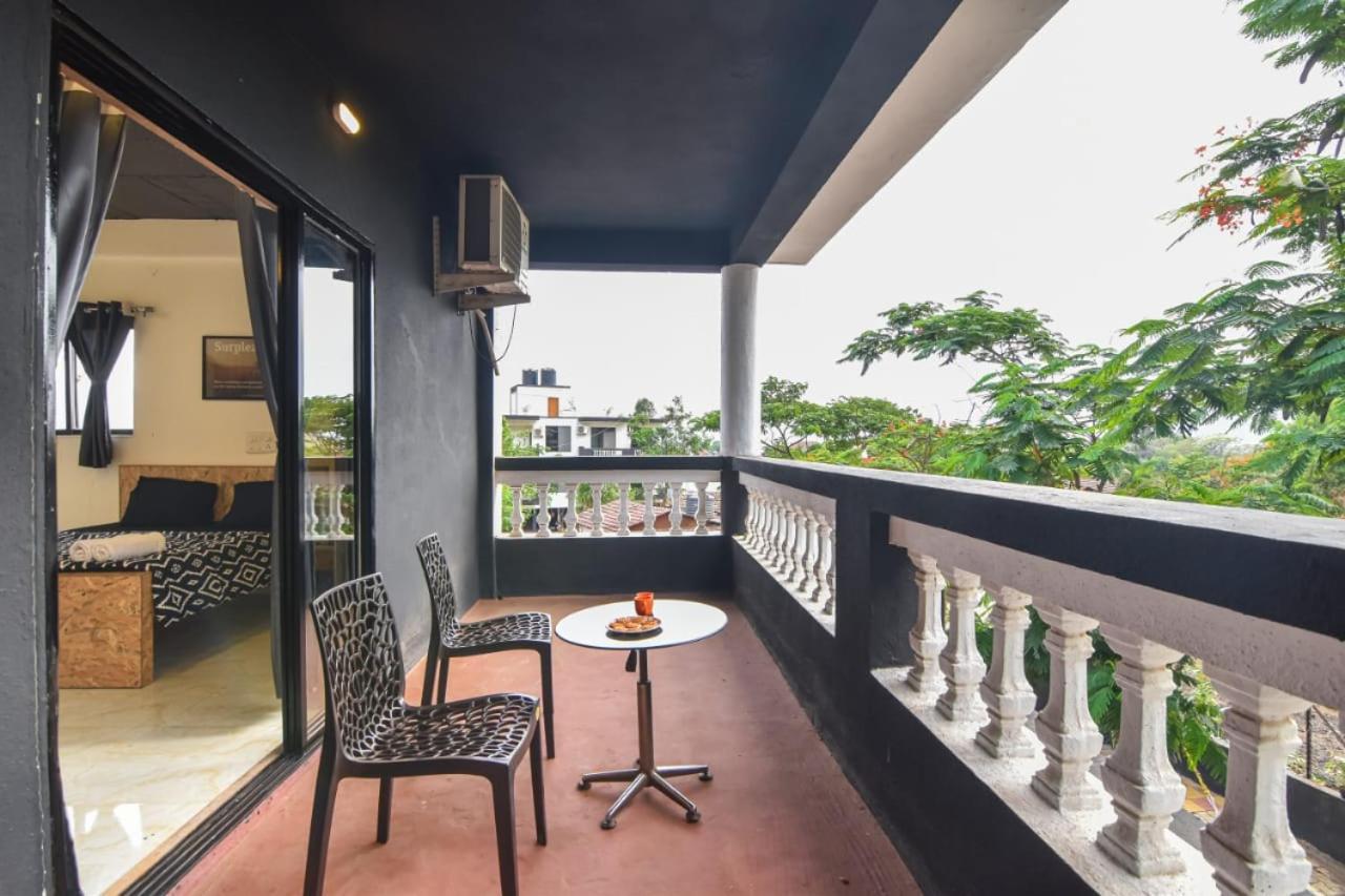 Black Stone Villa Karli Exterior photo