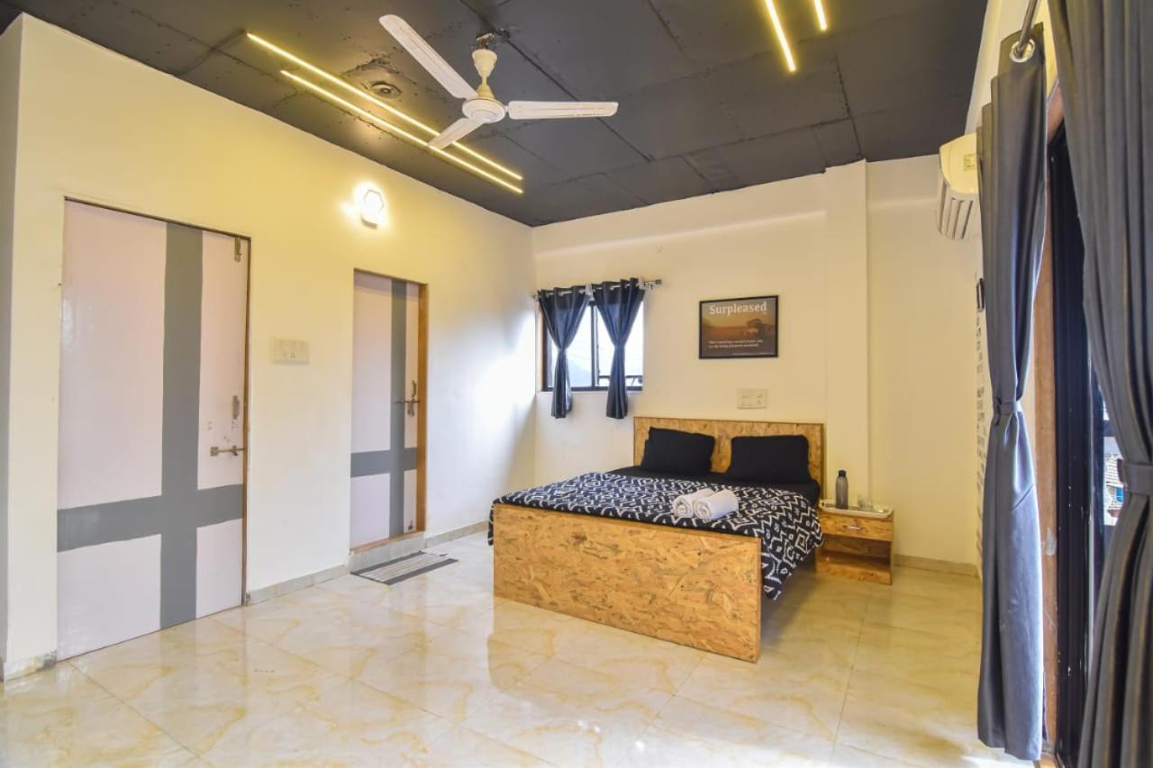Black Stone Villa Karli Exterior photo